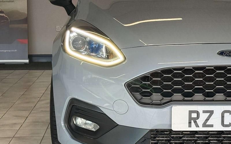 Używany Ford Fiesta ST 200 KM (147 kW) 2019 Srebrny Hatchback