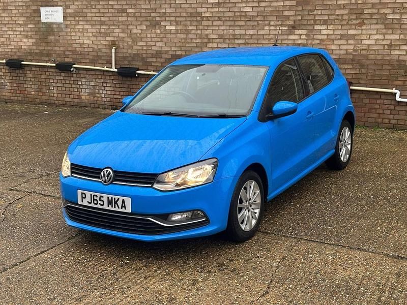 Used VW Polo SE 60 HP (44 kW) 2015 Blue Hatchback