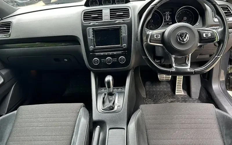 Usado VW Scirocco GT 150 CV (110 kW) 2016 Gris Coupe