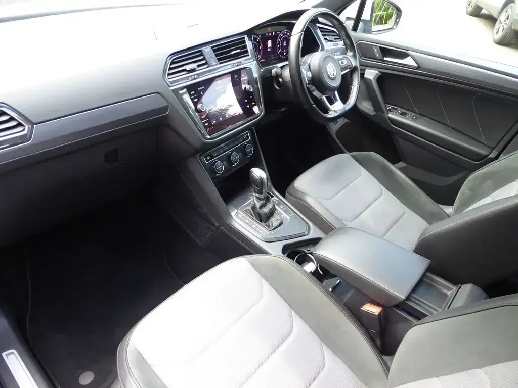 Used VW Tiguan R-line 150 HP (110 kW) 2019 Silver SUV