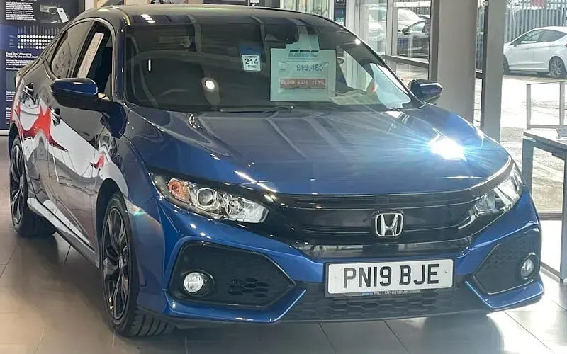 Second-hand Honda Civic SR 126 CP (92 kW) 2022 Hatchback