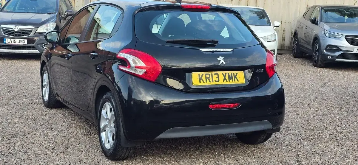 Used Peugeot 208 Active 82 HP (60 kW) 2013 Black Hatchback