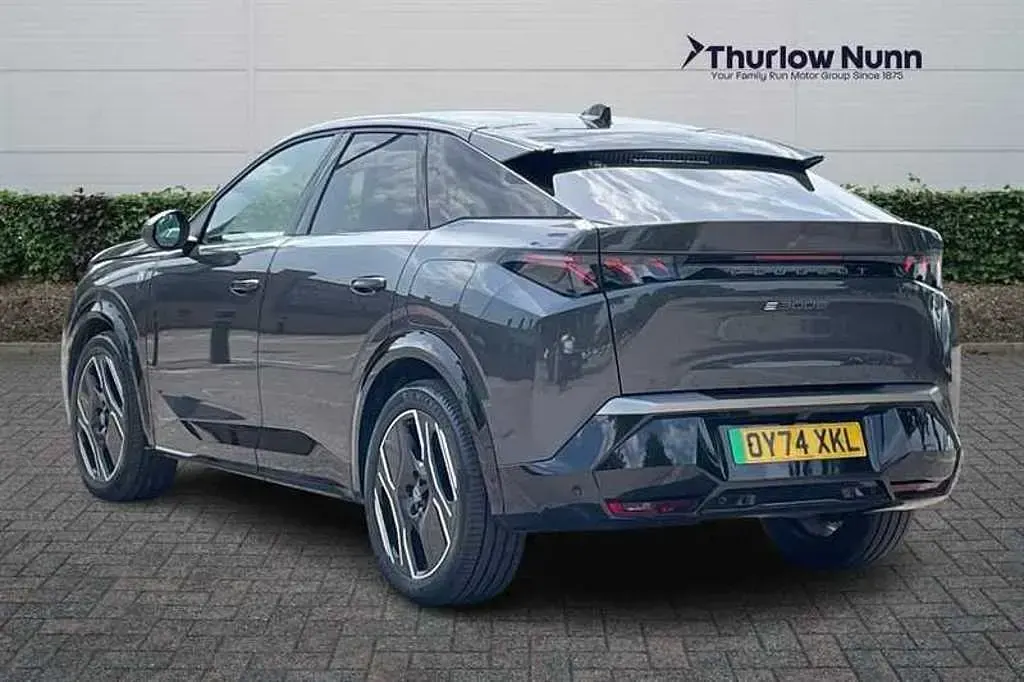 Used Peugeot e-3008 GT 154 kW (210 HP) 2024 Grey SUV