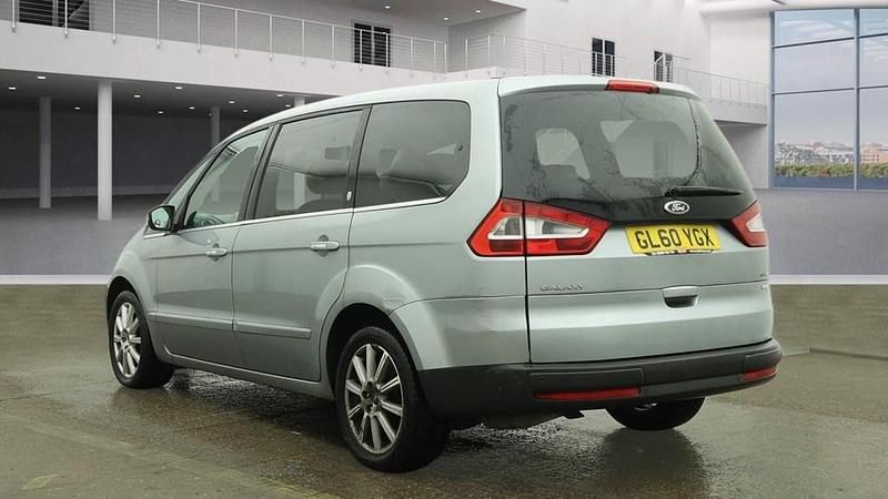 Usado Ford Galaxy Ghia 2010 Prateado Monovolume
