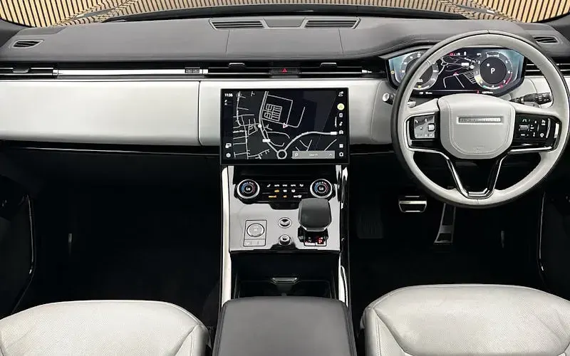 Used Land Rover Range Rover Sport SE Dynamic 400 HP (294 kW) 2022 Santorini black SUV