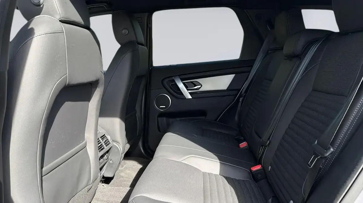 Used Land Rover Discovery 5 SE Dynamic 204 HP (150 kW) 2026 Eiger grey SUV