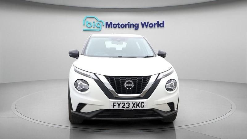 Used Nissan Juke Acenta 114 HP (83 kW) 2023 White SUV