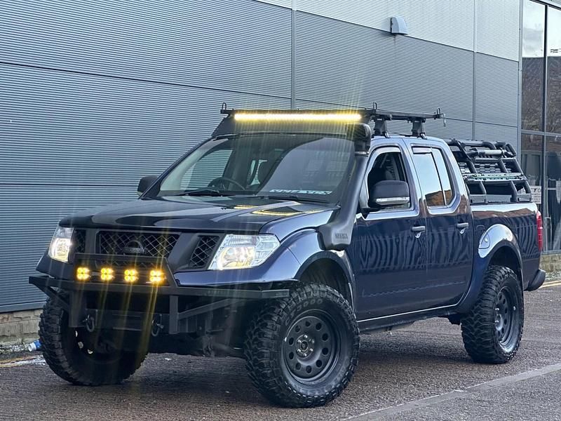 Blue Used 2014 Nissan Navara Tekna Pickup | £6,995 (A bit pricey) - Image 1/4