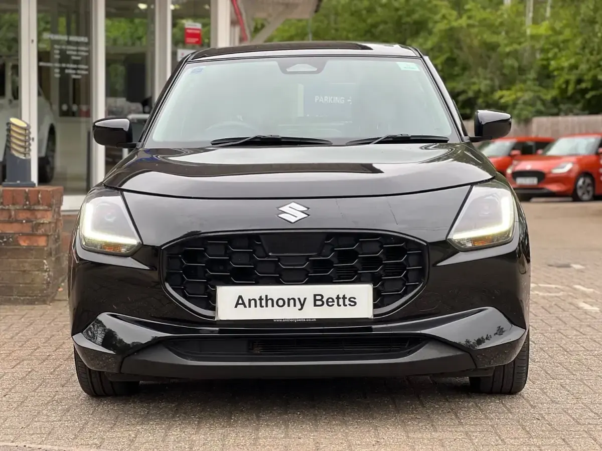 Usado Suzuki Swift 82 HP (60 kW) 2024 Preto Citadino
