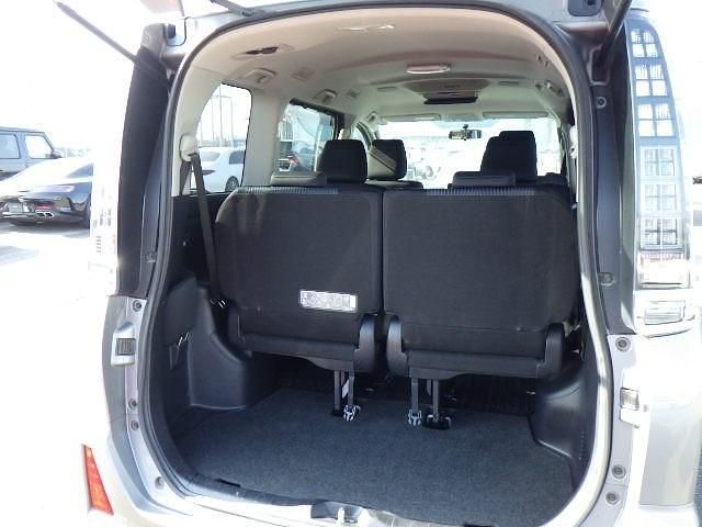 Used Toyota Voxy 2015 Grey MPV