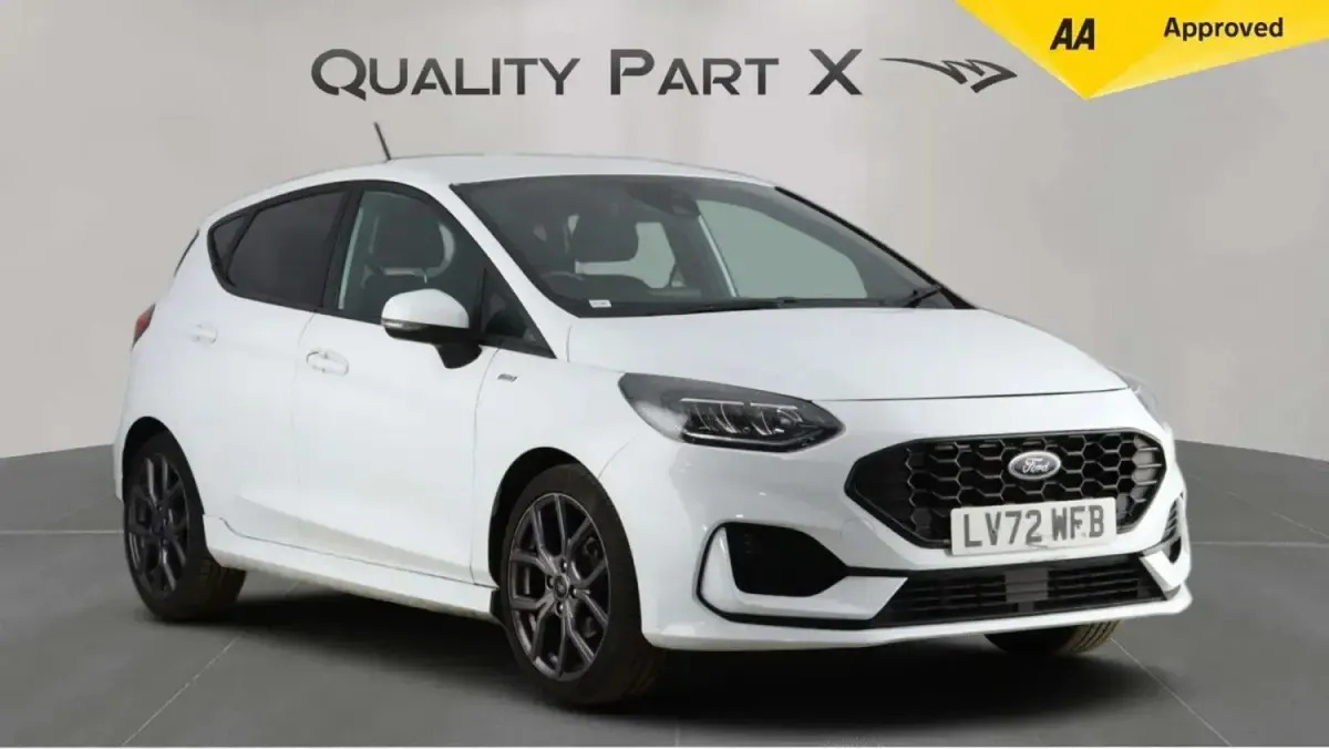 Begagnad Ford Fiesta ST-Line 2022 Vit Halvkombi