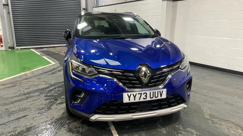 Used Renault Captur Techno 142 HP (104 kW) 2023 Blue/black SUV