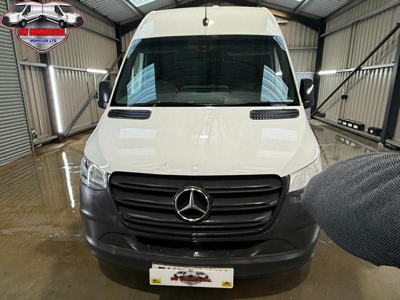 Used Mercedes Sprinter Progressive 150 HP (110 kW) 2022 White Van