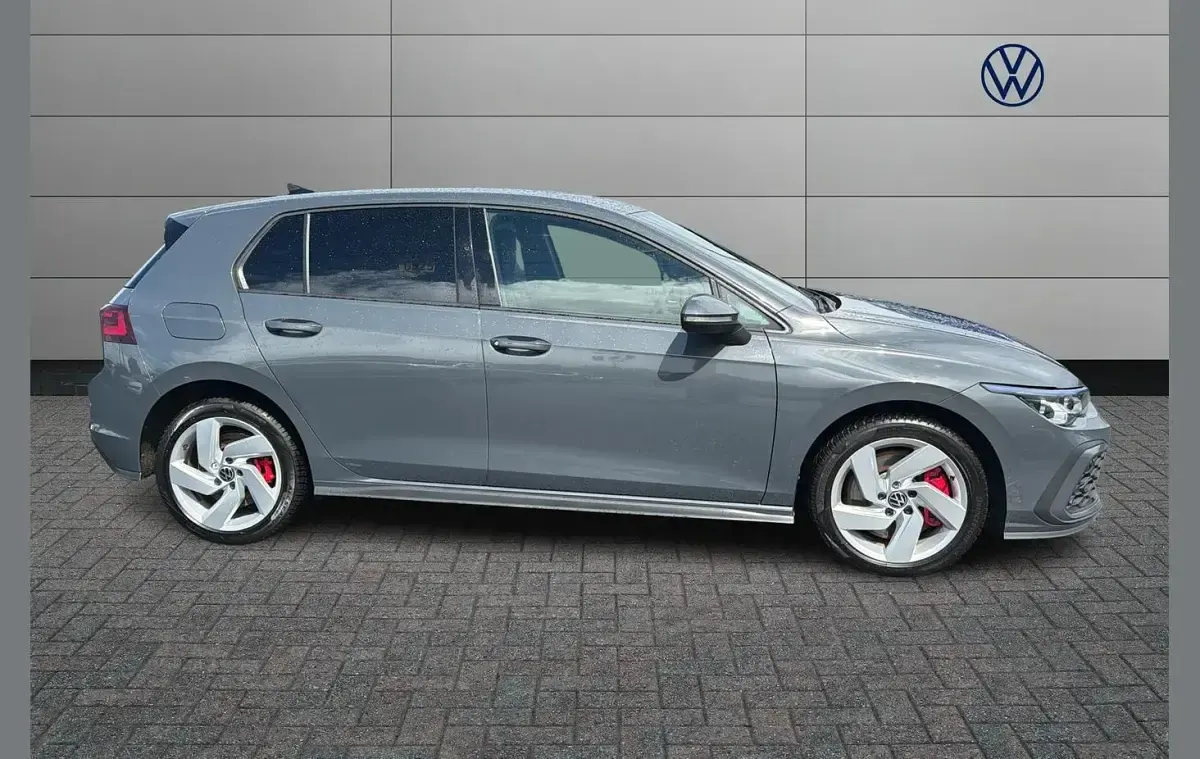 Used VW Golf VIII GTE 245 HP (180 kW) 2023 Grey Hatchback