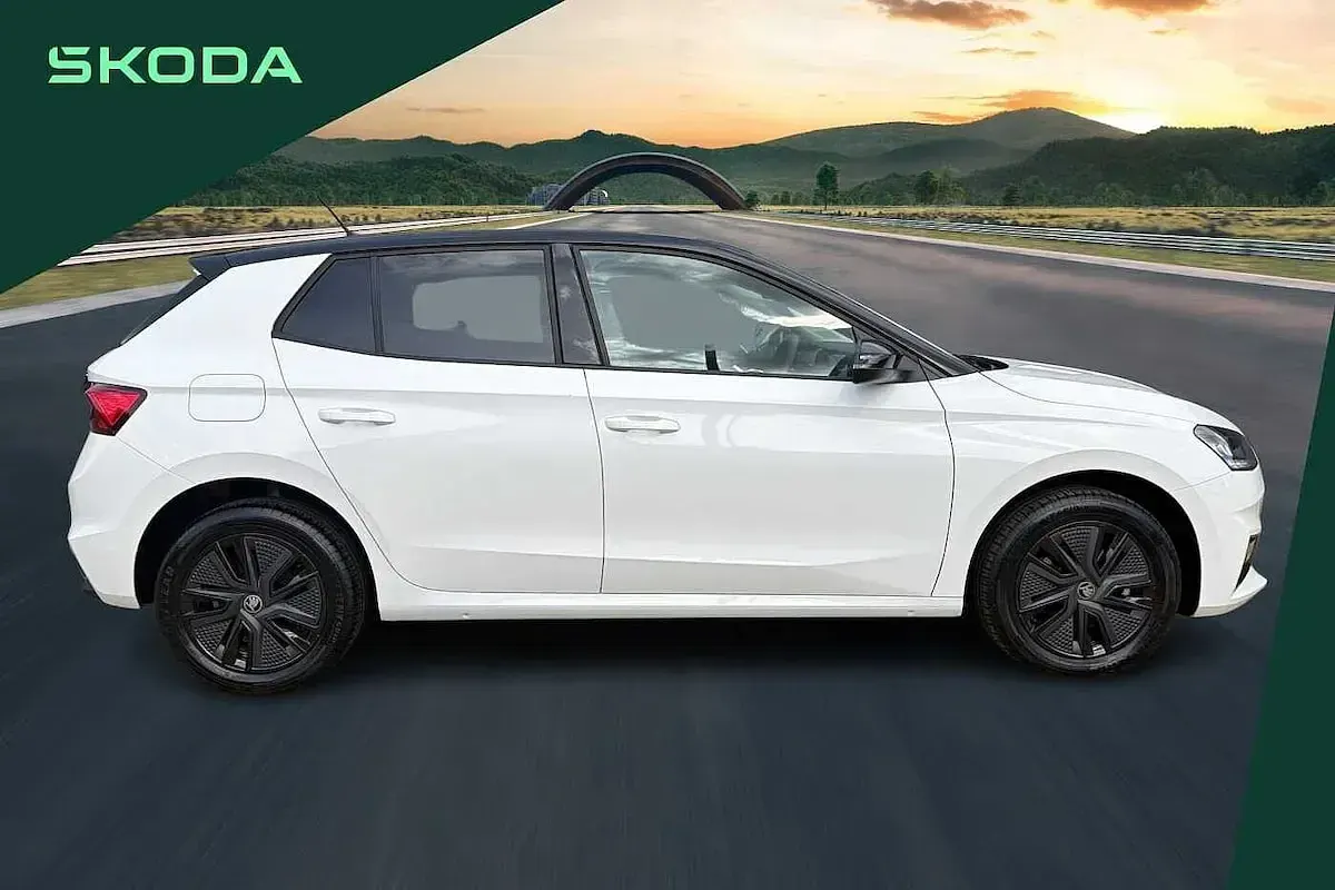Used Skoda Fabia Design Edition 113 HP (83 kW) 2026 White Hatchback