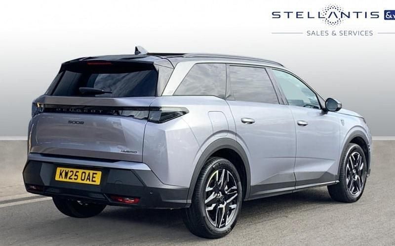 Used Peugeot 5008 GTi 136 HP (100 kW) 2025 Grey SUV