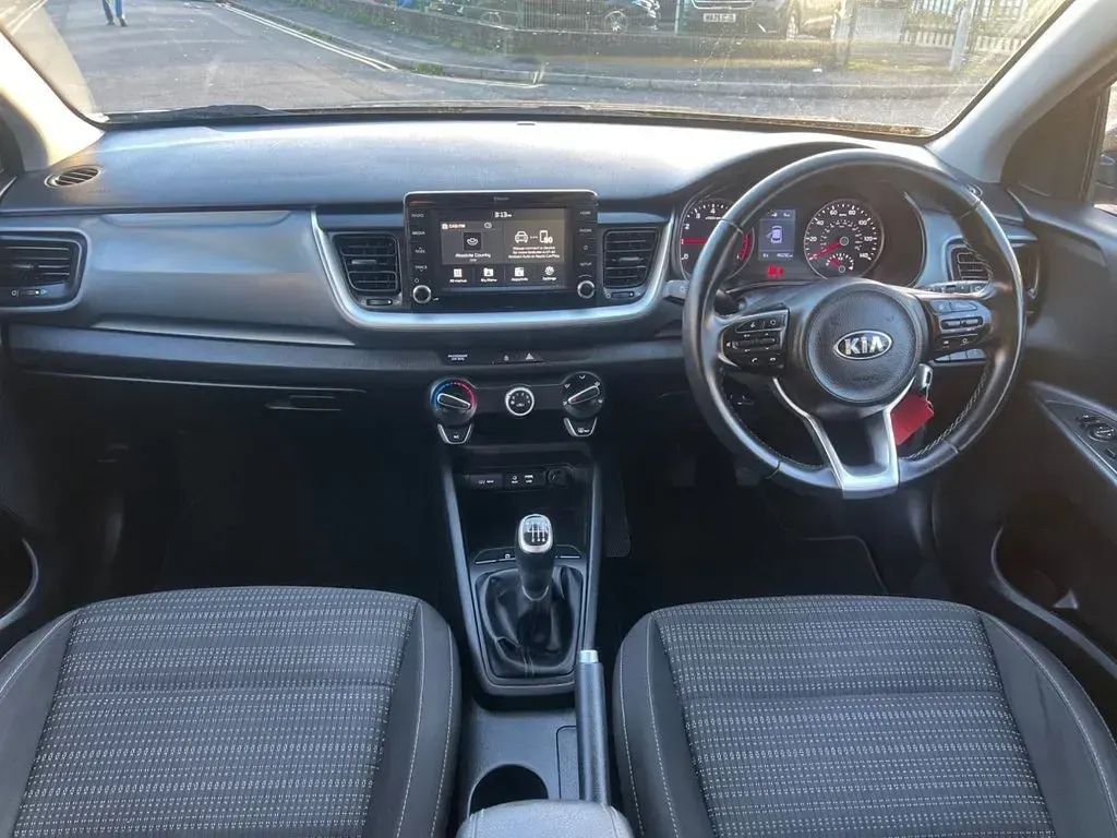 Used Kia Stonic 118 HP (86 kW) 2020 Grey SUV