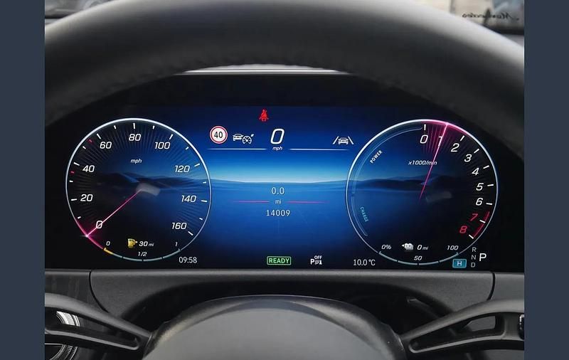 Used Mercedes E300 AMG Line Premium 313 HP (230 kW) 2024 Blue Sedan