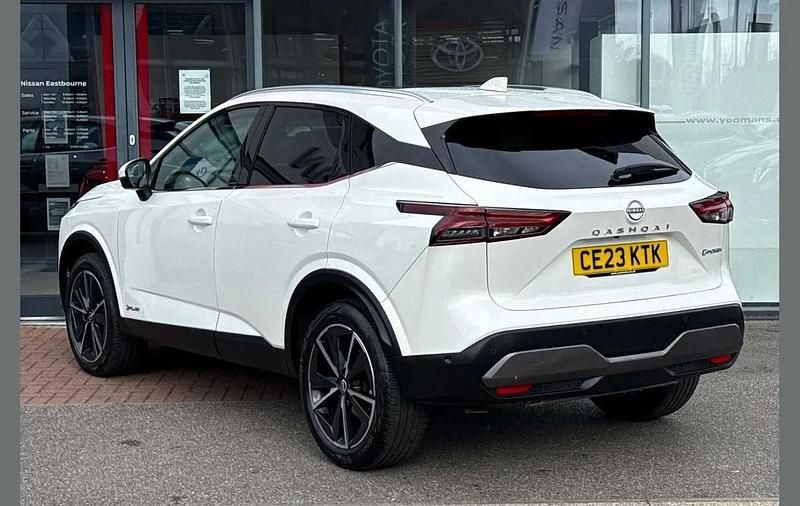 Used Nissan Qashqai Tekna 190 HP (139 kW) 2023 White SUV