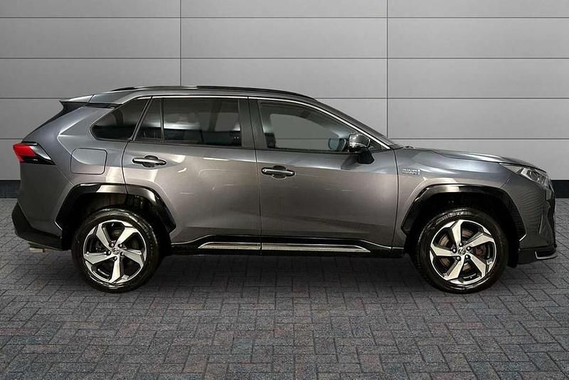 Used Toyota RAV4 Hybrid Design 301 HP (221 kW) 2022 Grey SUV