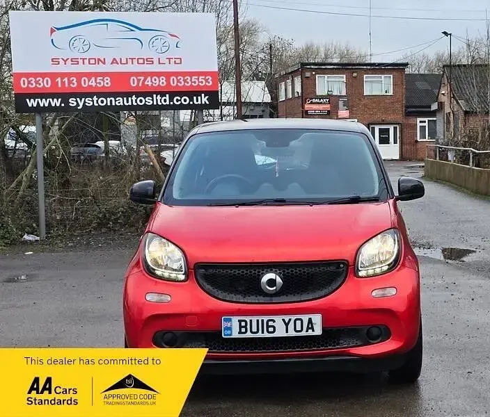 Used Smart ForFour Passion 71 HP (52 kW) 2016 Red Hatchback