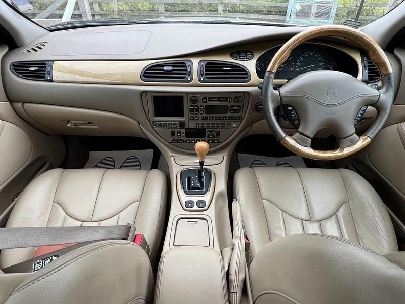 Used Jaguar S-Type SE 2000 Silver Sedan