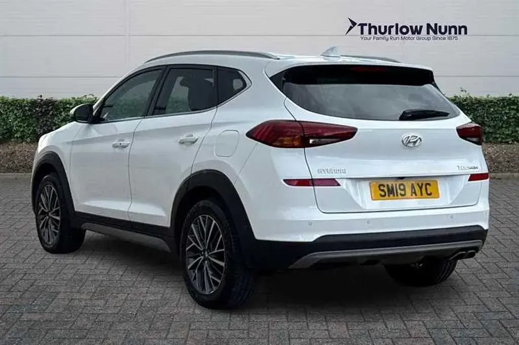 Used Hyundai Tucson Premium 115 HP (84 kW) 2019 White SUV
