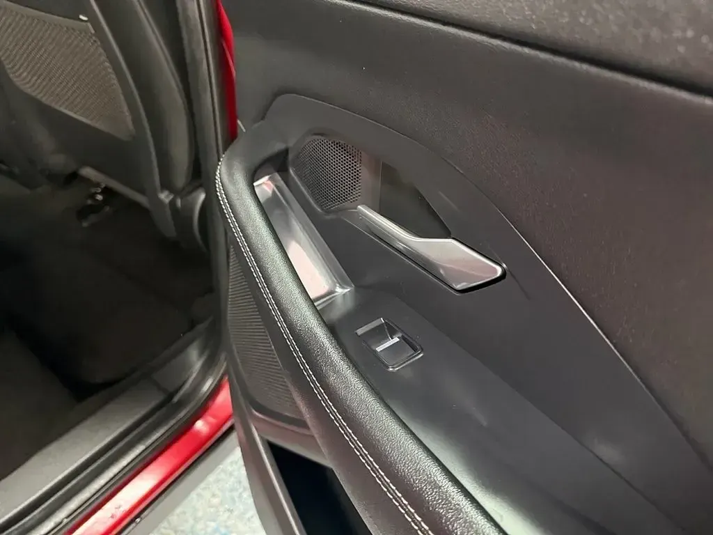 Used Jaguar E-Pace R-Dynamic 163 HP (119 kW) 2021 Red SUV