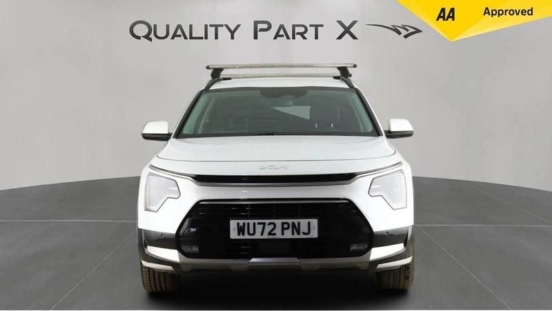 Used Kia Niro 2023 White SUV