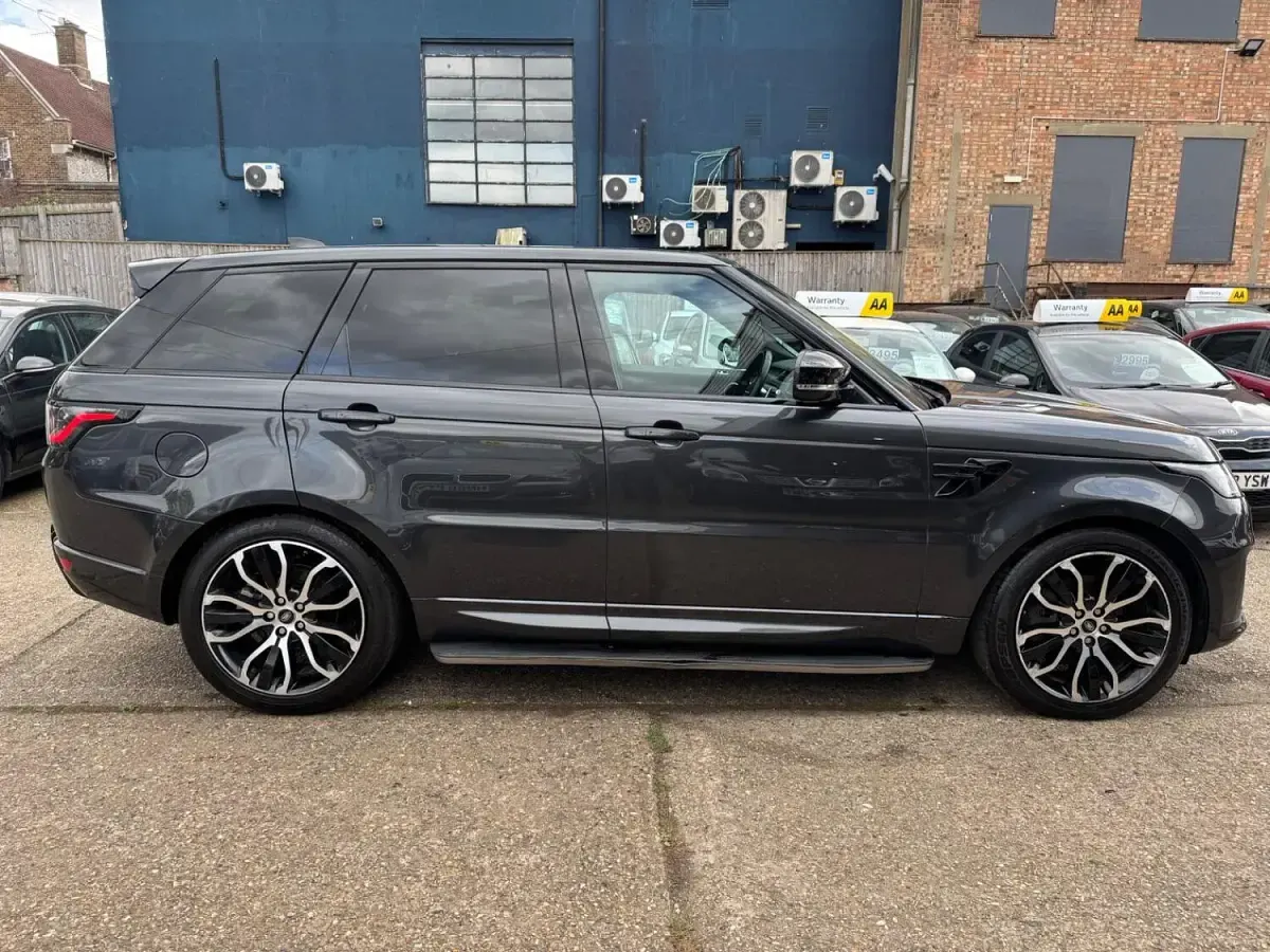 Second-hand Land Rover Range Rover Sport Autobiography Dynamic 306 CP (225 kW) 2019 Gri SUV