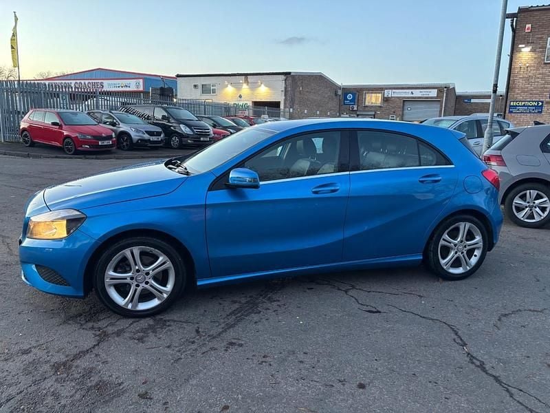 Used Mercedes A200 Sport Edition 136 HP (100 kW) 2015 Blue Hatchback