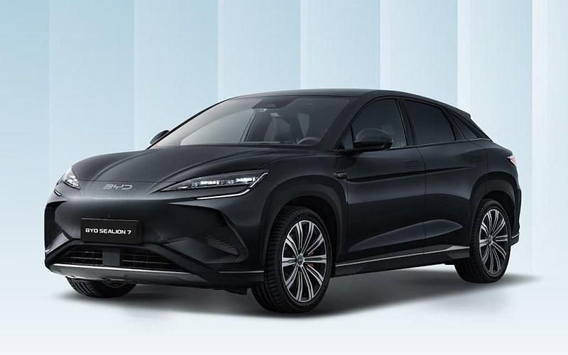 Obsidian black New 2025 BYD Sealion 7 Comfort SUV | £46,574 (A bit pricey) - Image 1/4