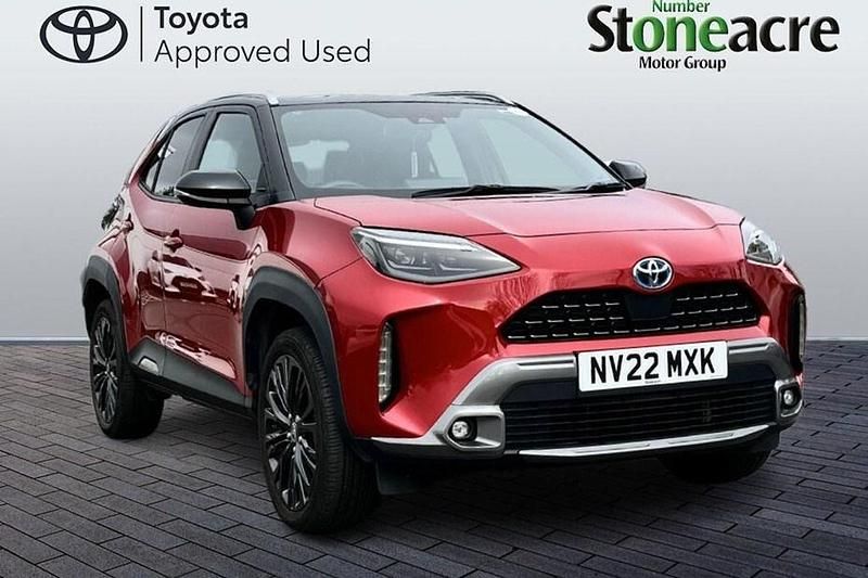 Multicolour Used 2022 Toyota Yaris Hybrid SUV | £21,000 (Fair price) - Image 1/1