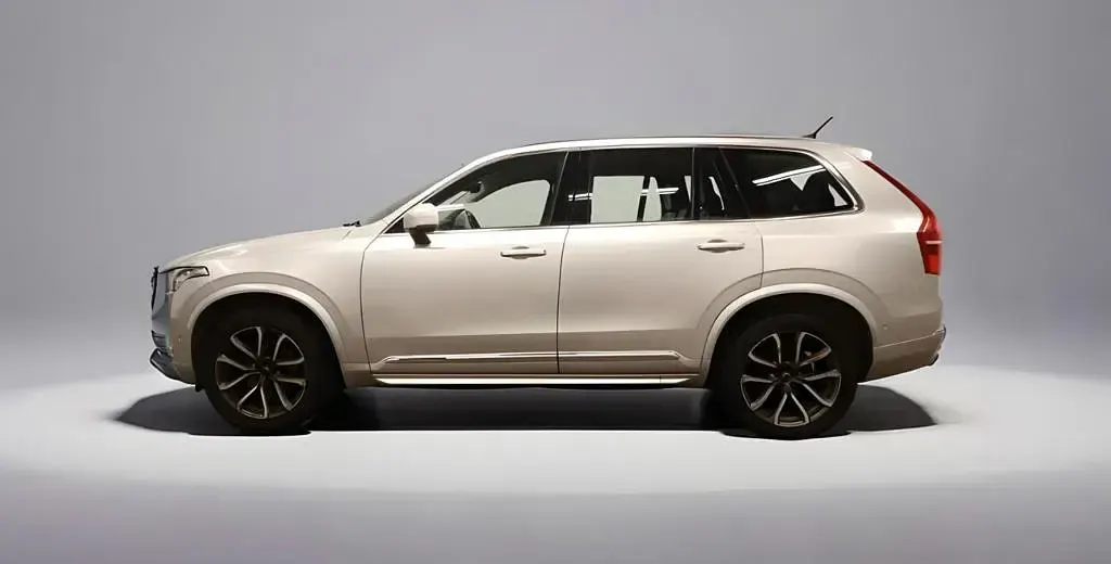 Used Volvo XC90 Inscription 2015 Silver SUV