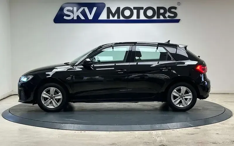 Used Audi A1 Sportback Design 95 HP (69 kW) 2021 Black Hatchback