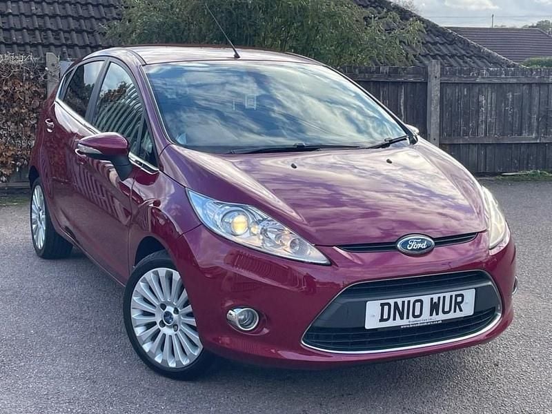 Red Used 2010 Ford Fiesta Titanium Hatchback | £3,995 (Fair price) - Image 1/4