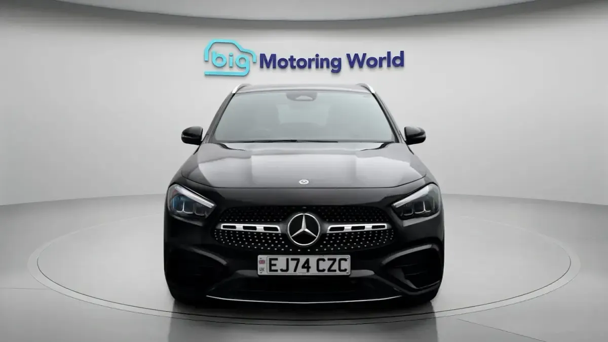 Used Mercedes GLA200 AMG line 163 HP (119 kW) 2024 Black SUV