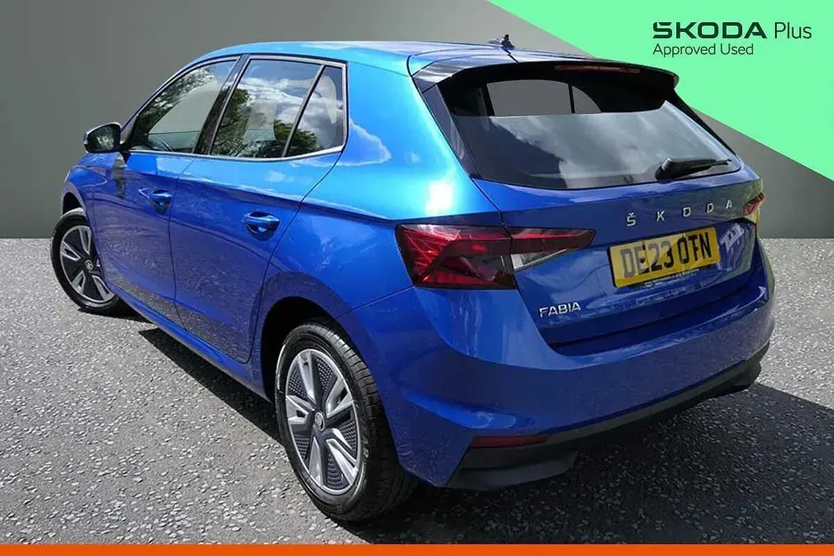 Used Skoda 110 R SE L 81 HP (59 kW) 2023 Race blue metallic Hatchback