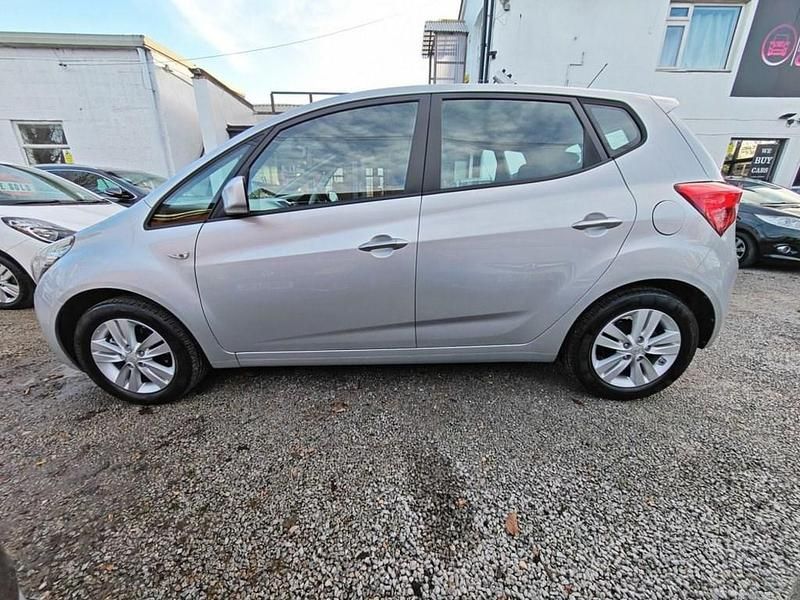Used Hyundai ix20 Active 123 HP (90 kW) 2014 Silver Hatchback