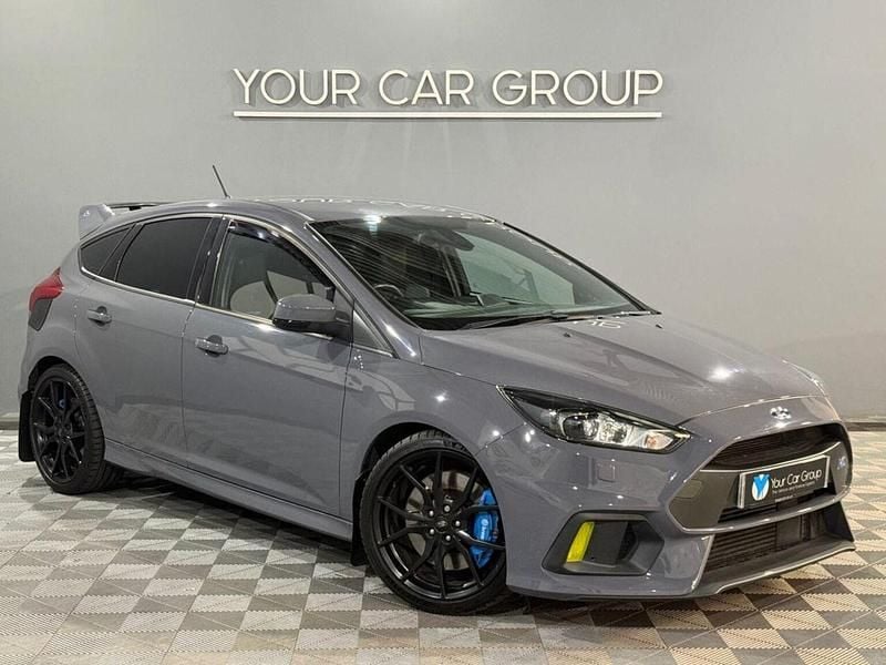 Usado Ford Focus RS 350 HP (257 kW) 2018 Cinzento Citadino