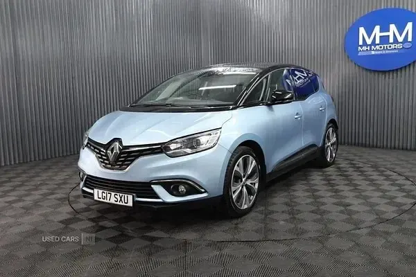 Usado Renault Scénic IV Dynamique 110 HP (80 kW) 2017 Azul Monovolume