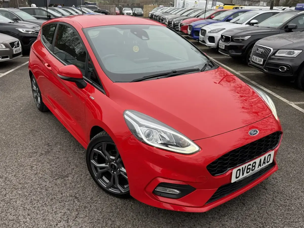 Usado Ford Fiesta ST-Line 2018 Rojo Utilitario