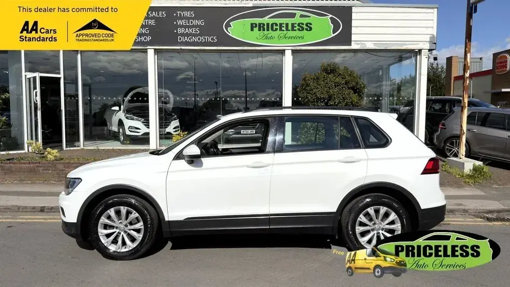 Used VW Tiguan S 115 HP (84 kW) 2017 White SUV