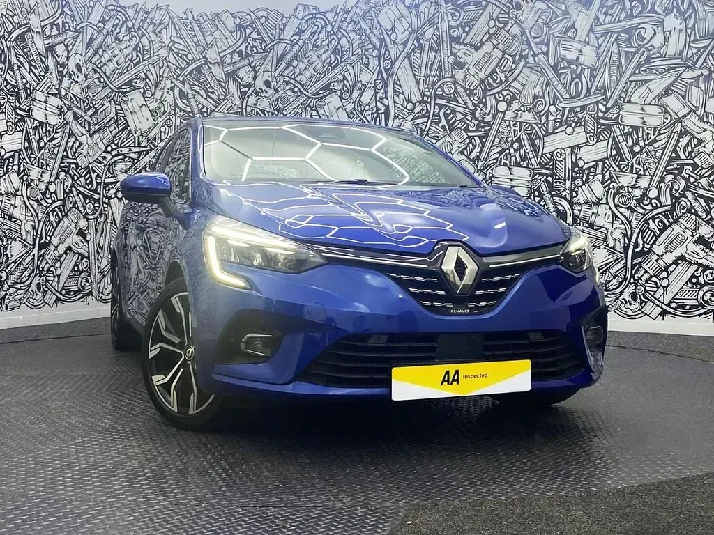 Begagnad Renault Clio V Version S 140 HK (102 kW) 2022 Blå Halvkombi