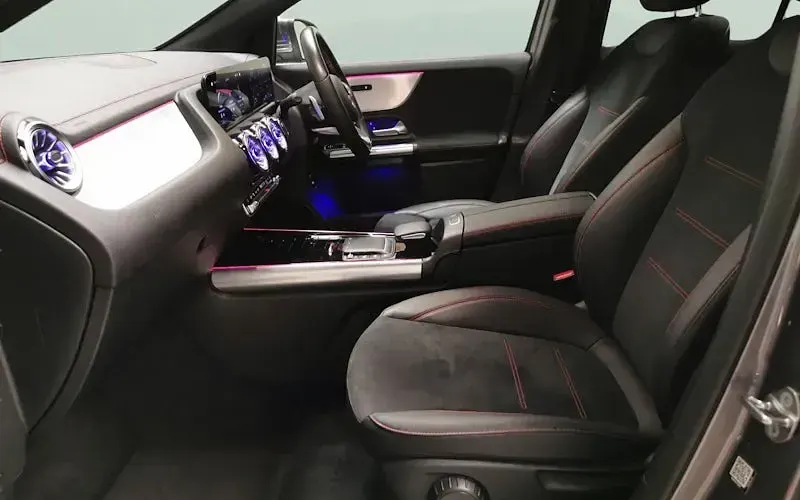 Usado Mercedes EQA300 AMG line 167 kW (228 HP) 2023 SUV