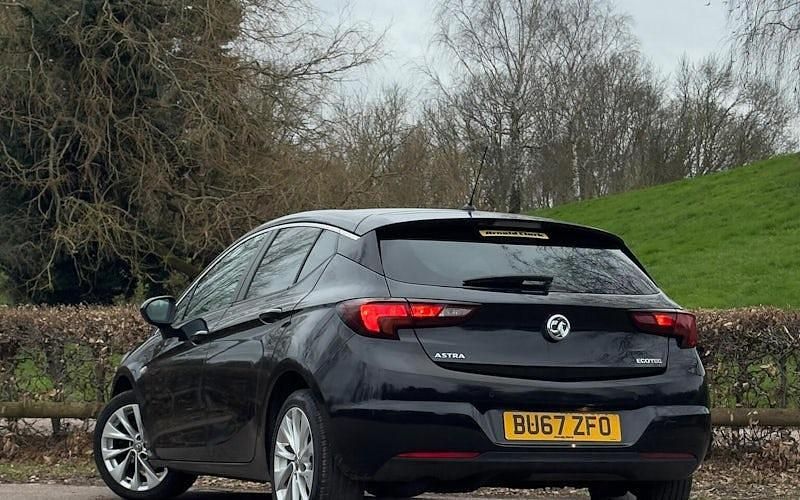 Used Vauxhall Astra Design Edition 105 HP (77 kW) 2019 Hatchback