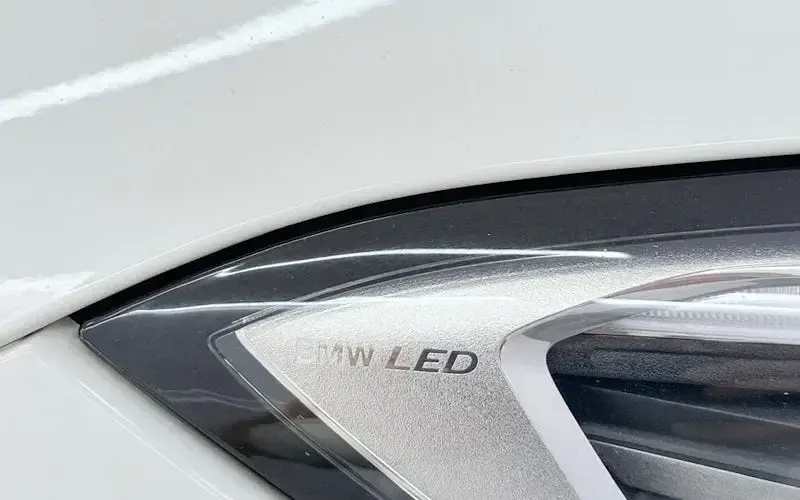 Used BMW 320 Comfort Edition 184 HP (135 kW) 2021 White Estate