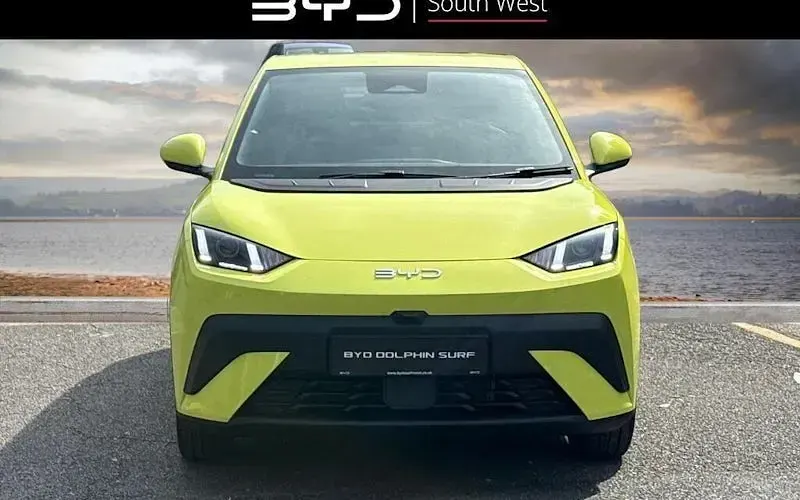 New BYD Dolphin Surf Comfort 114 kW (156 HP) 2026 Green Hatchback