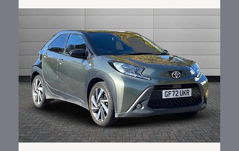 Green Used 2022 Toyota Aygo X SUV | £11,995 - Image 1/2