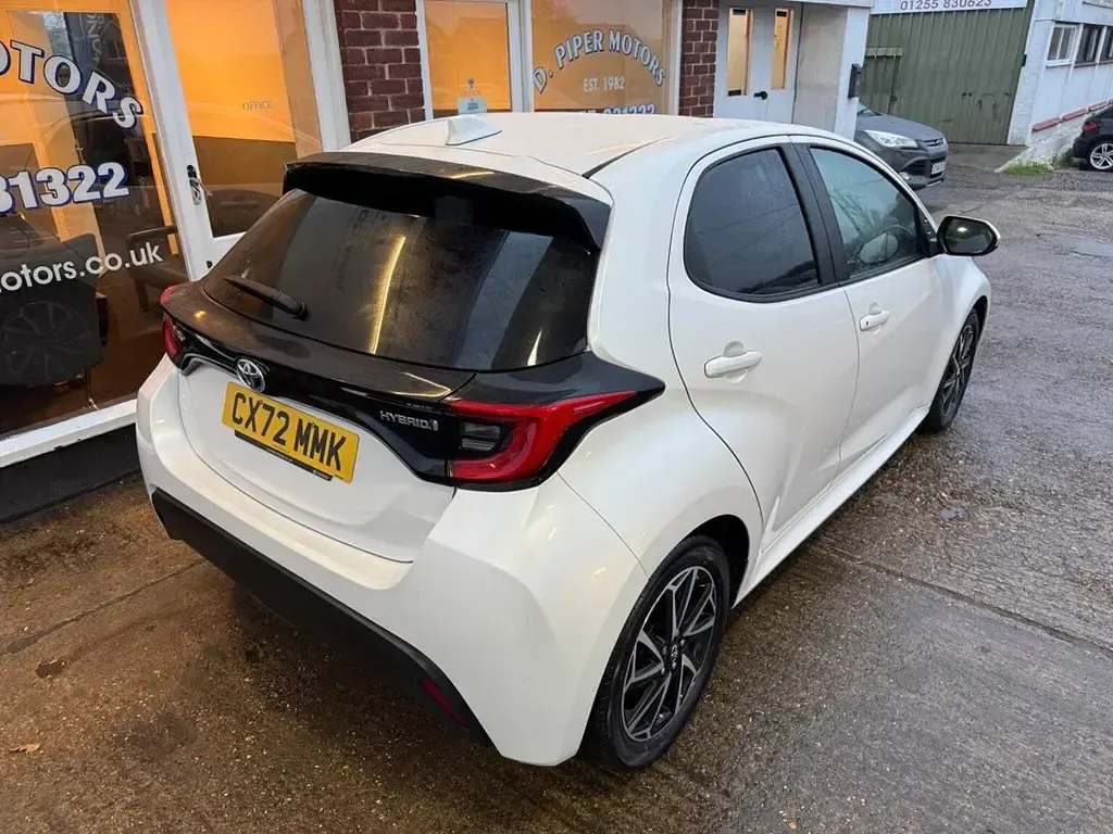 Used Toyota Yaris Design 2022 White Hatchback